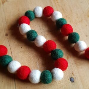 Hyggestyle Craft Kit - DIY Christmas hand-made felt ball pom-pom garland, red, green, ivory