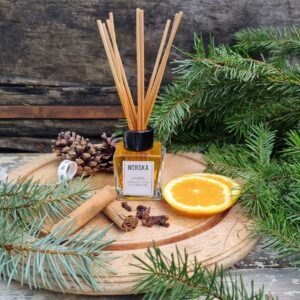 NORSKA "Vinter" cinnamon, clove and orange aromatherapy reed diffuser 50ml