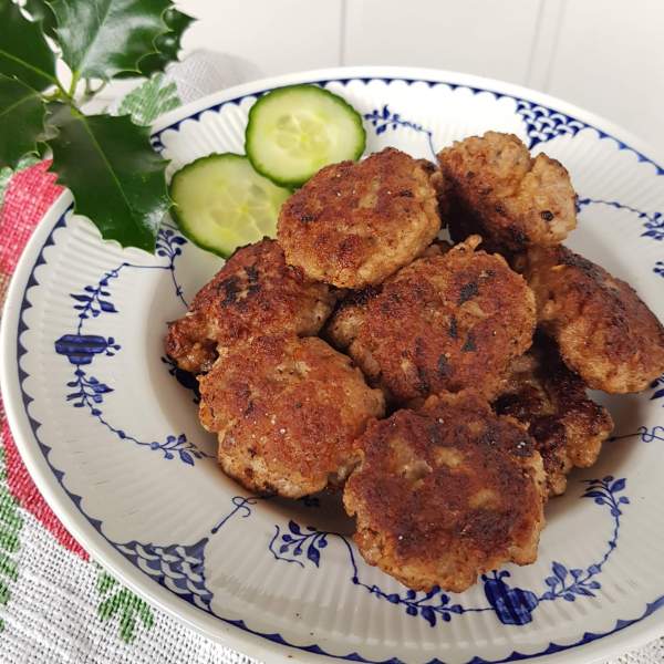 Bex’s grandmother’s Danish frikadeller recipe (pork meatballs)