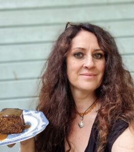 bex-and-sticky-toffee-pudding-with-dates-uk-recipe-hyggestyle-264x300 As seen on TV and in the press! Bex's prize-winning sticky toffee and date pudding