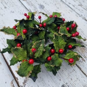 Large velvet holly and berry candle ring by Gisela Graham