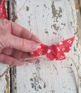 diy-upcycled-fabric-Christmas-tree-tinsel-instructions-2-263x300 Decorate your house for Christmas using a duvet cover – episode 2! DIY upcycled fabric Christmas tinsel