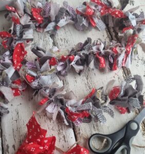 diy-upcycled-fabric-Christmas-tree-tinsel-instructions-4-282x300 Decorate your house for Christmas using a duvet cover – episode 2! DIY upcycled fabric Christmas tinsel