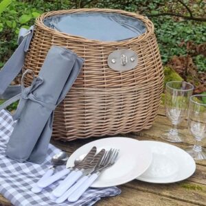 Traditional antique wash creel picnic basket for two with carrying strap and FREE NAPKINS!