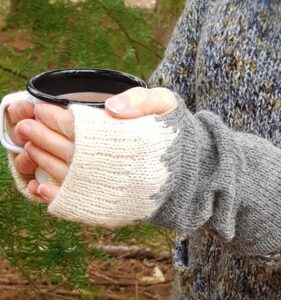 hygge-hot-chocolate-wristwarmers-pine-forest-281x300 Exploring Scandinavian traditions: let’s talk about hygge!
