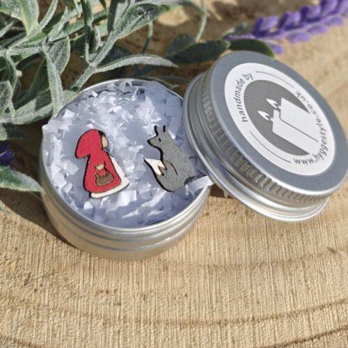 hygge-style-little-red-riding-hood-wolf-wooden-earrings-500x500 Wholesale wooden jewellery