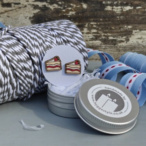 hyggestyle-handmade-wooden-folk-art-scandi-earrings-victoria-sponge-cake-500x500 Wholesale wooden jewellery