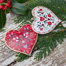 Set of two tin Alpine folk art red and white Scandi hearts by Gisela Graham
