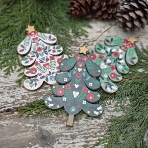 Set of three wooden Alpine folk art green and white Scandi Christmas trees by Gisela Graham