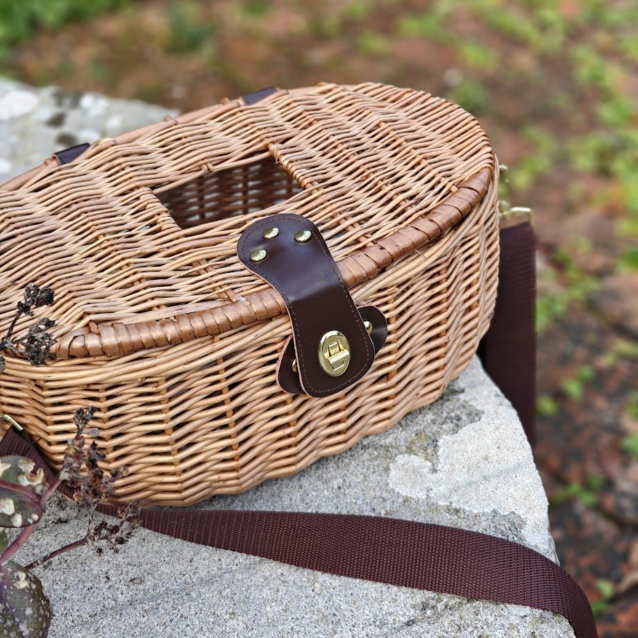 traditional vintage willow fishing creel foraging mushroom basket 1