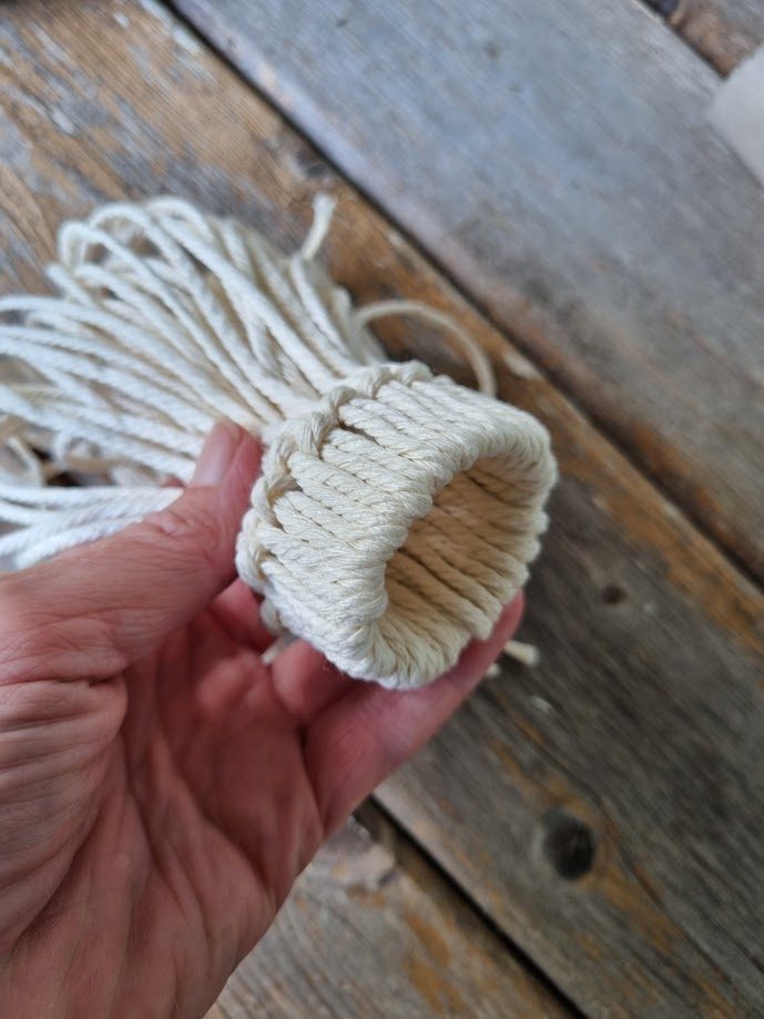 string-gnomes-diy-6 How to make your own neutral Nordic gnomes