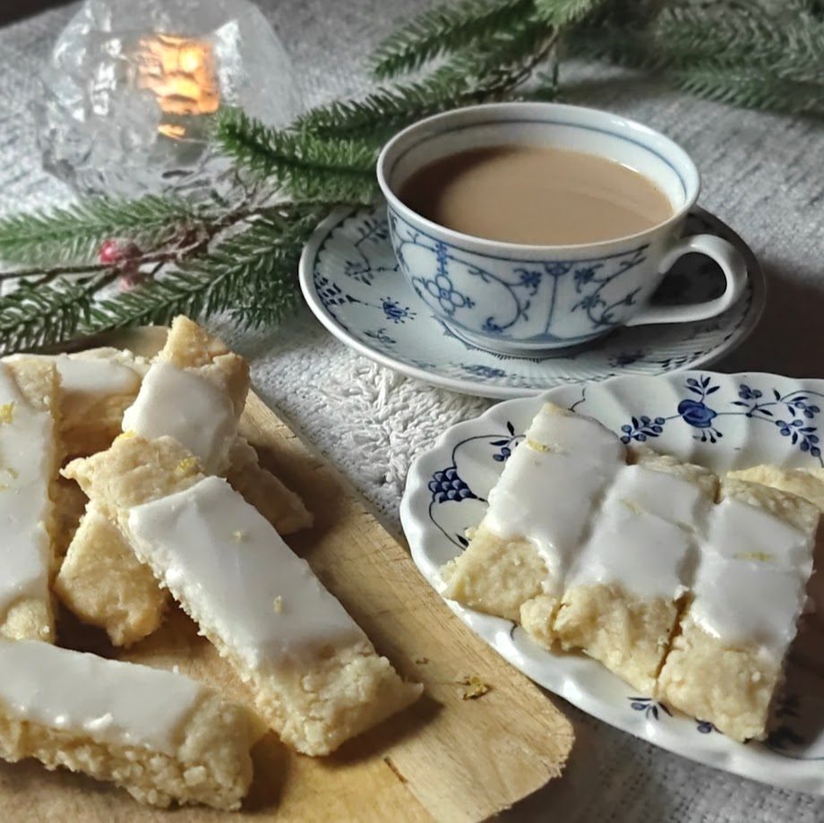 Fedtebrod-Danish-lemon-and-coconut-biscuits-2 Fedtebrød Danish lemon and coconut biscuits