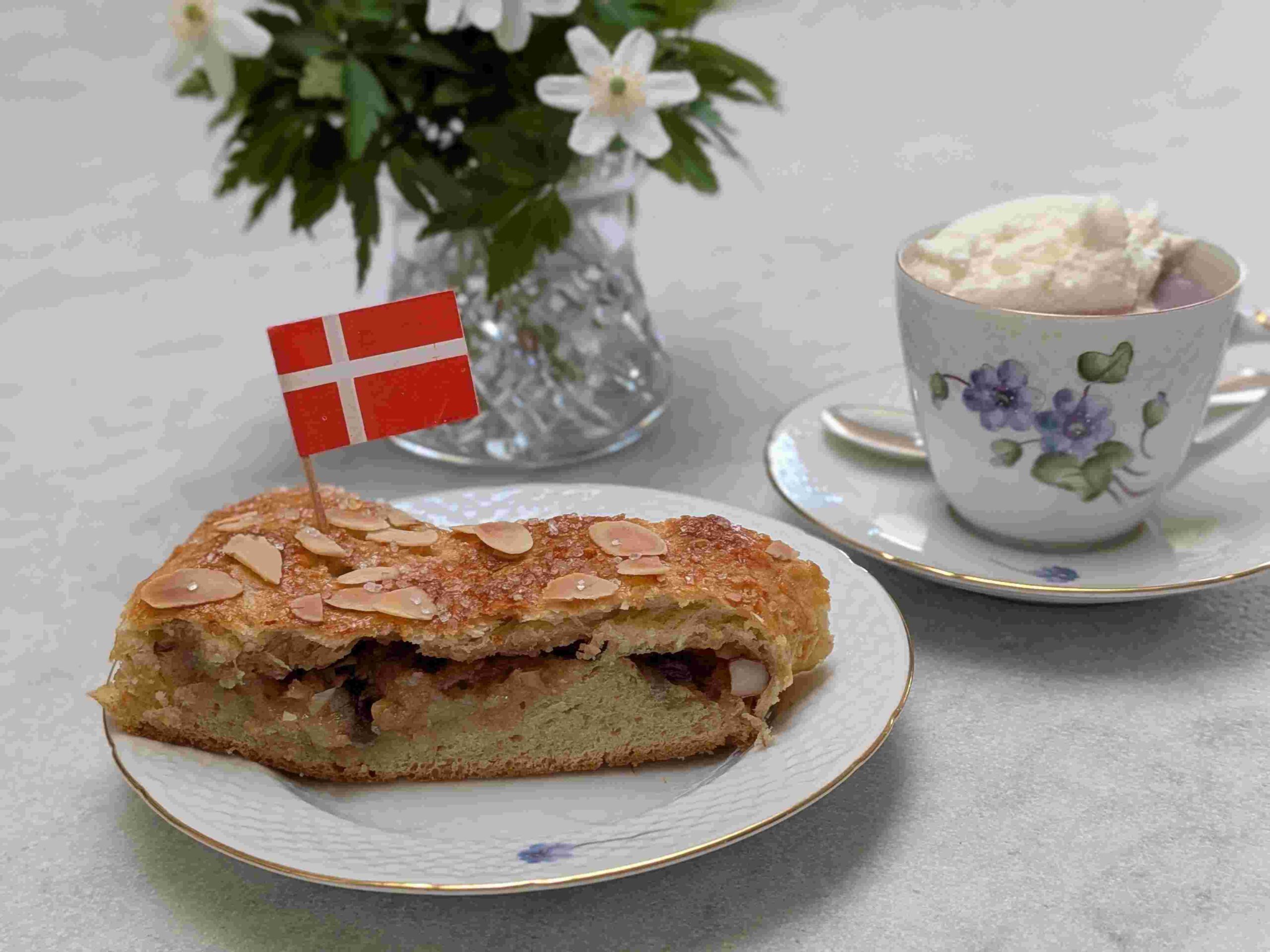 Traditional Danish Kringle (Gammeldags Kringle)
