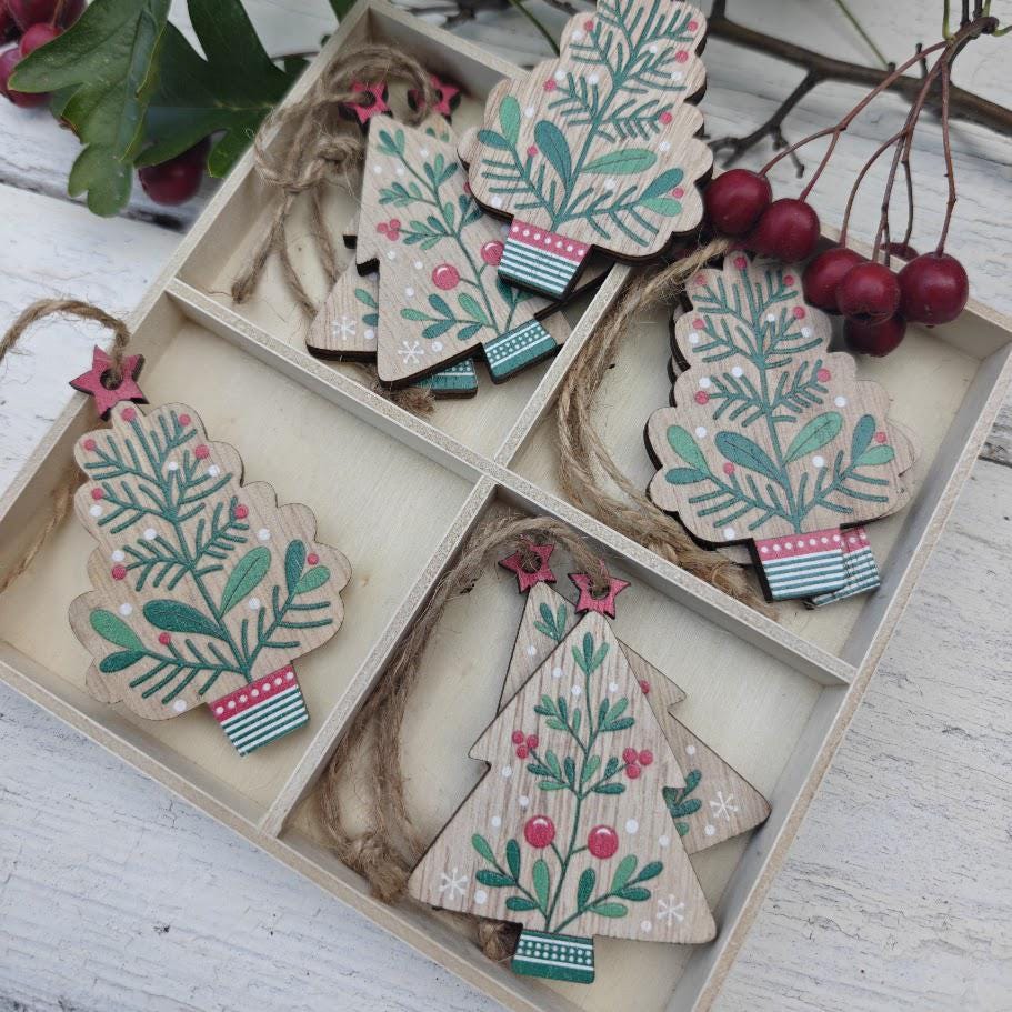 il_fullxfull.8585697659_4ksm.jpg Wooden berry sprig Christmas tree ornaments and Scandi craft shapes, set of 8